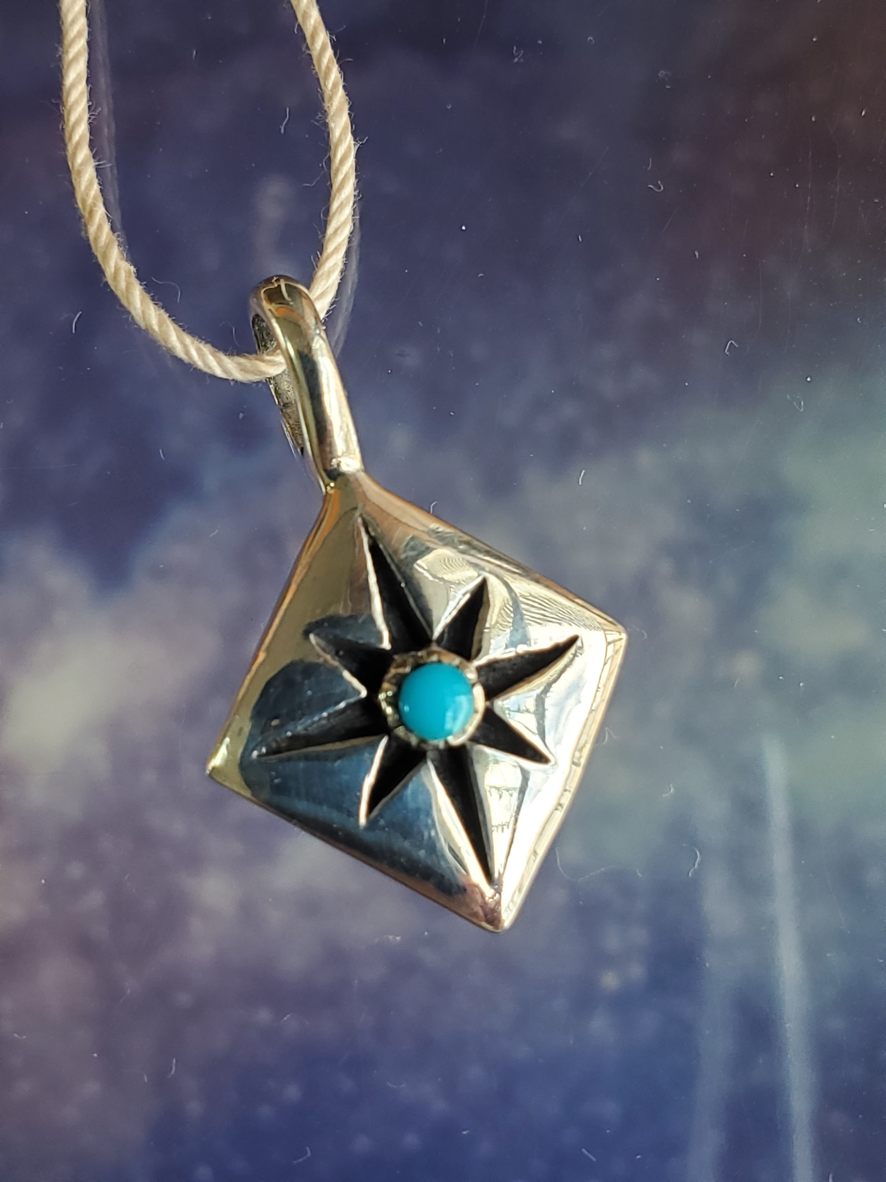 ターコイズペンダントトップ 925silver インディアンジュエリー 夏