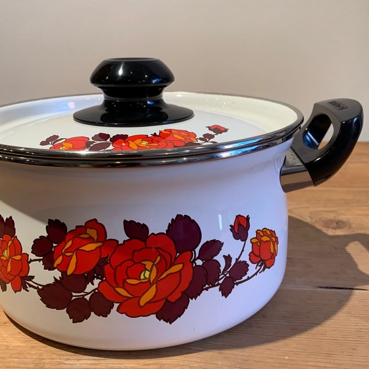 昭和レトロ 象印 ホーロー両手鍋（2.9リットル） ニューローゼット