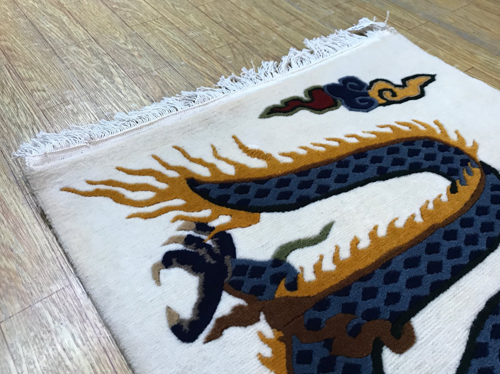 龍柄 ☆ チベタンドラゴンラグ S WOOL SQUARE ☆ TIBETAN DRAGON RUG