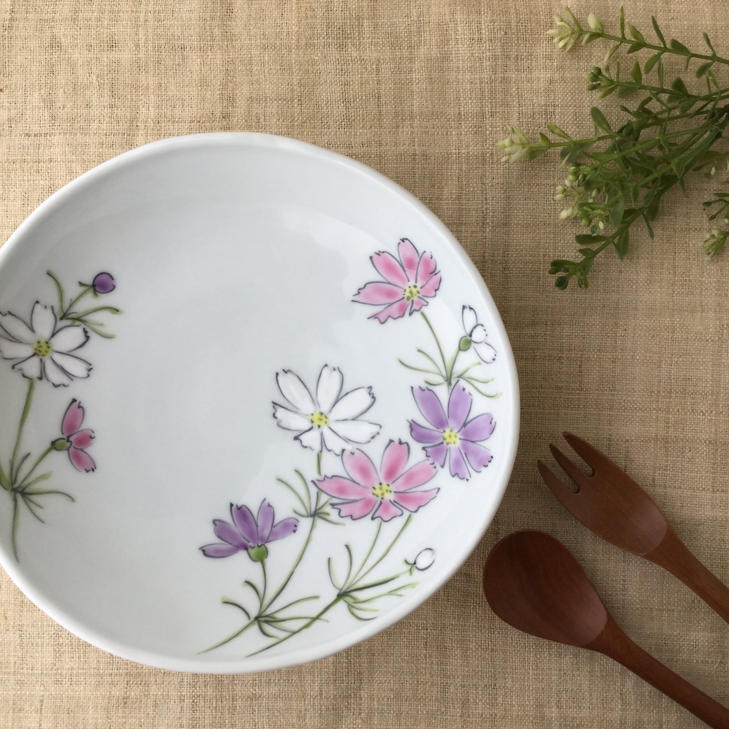 伊万里焼】錦コスモス 楕円深皿【在庫限り】 | 和食器のすべて