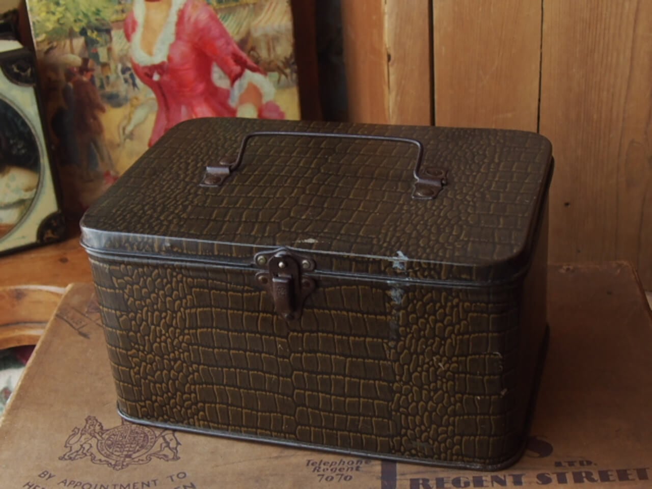 イギリスアンティーク ランチボックス | Bonny Bee