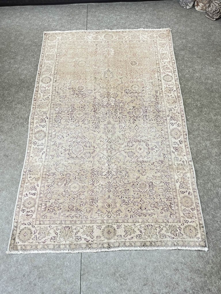 トルコ絨毯 ヴィンテージラグ 116×198cm (TRE8984) | ヴィンテージラグ