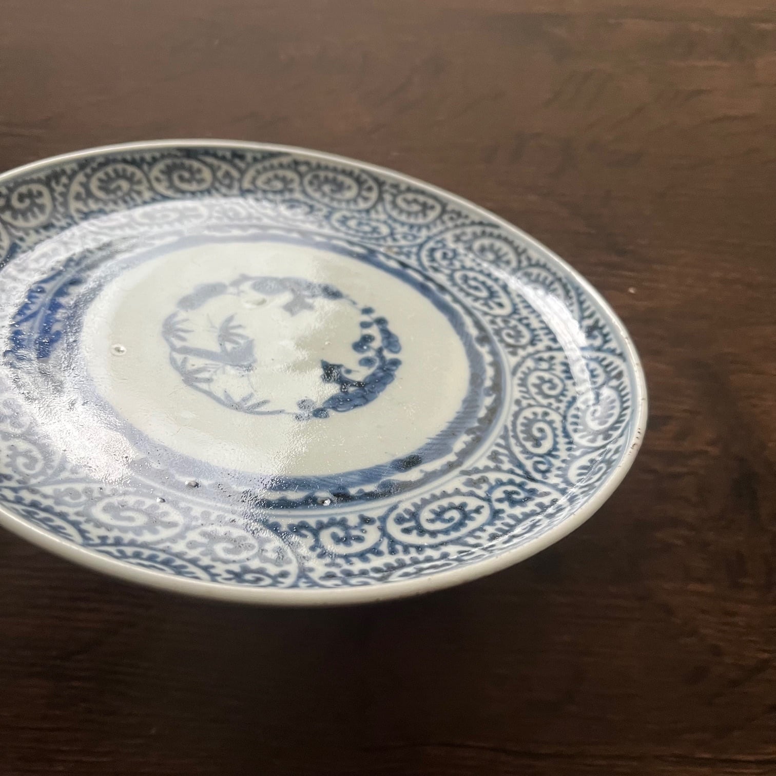 古伊万里染付蛸唐草紋様成化年製6寸皿1枚 | 古美術 希 のぞみ 美術