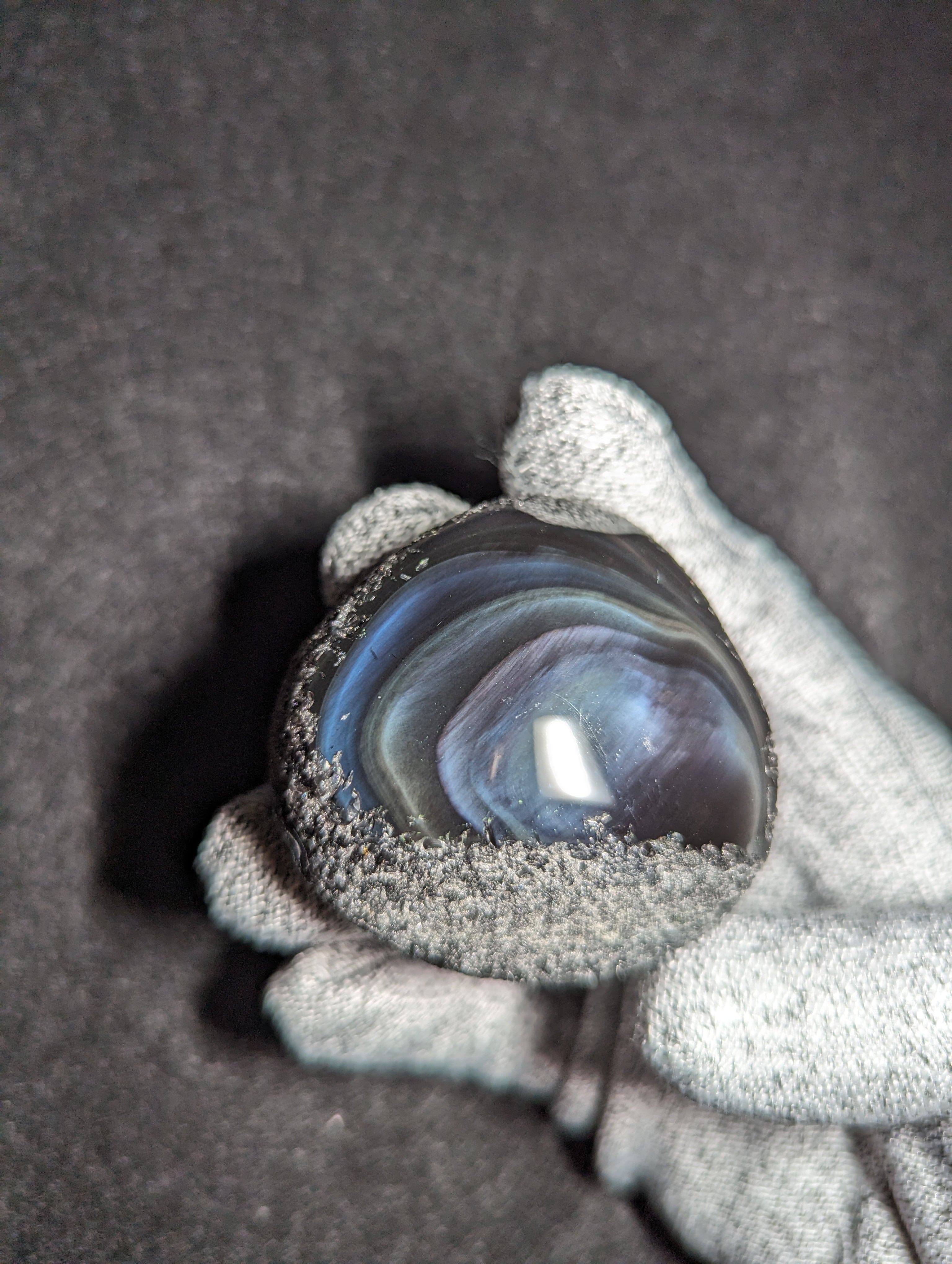 研磨品】十勝石玲瓏 北海道産レインボーオブシディアン 十勝石 玲瓏石