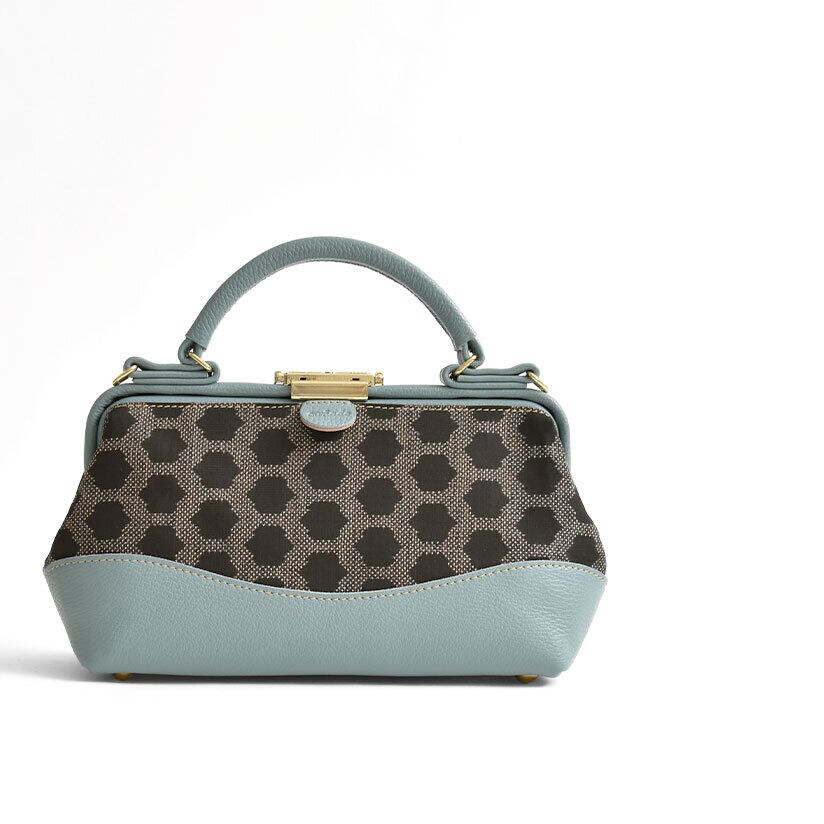 2b8aab70b1167cfe0cc8179c068369