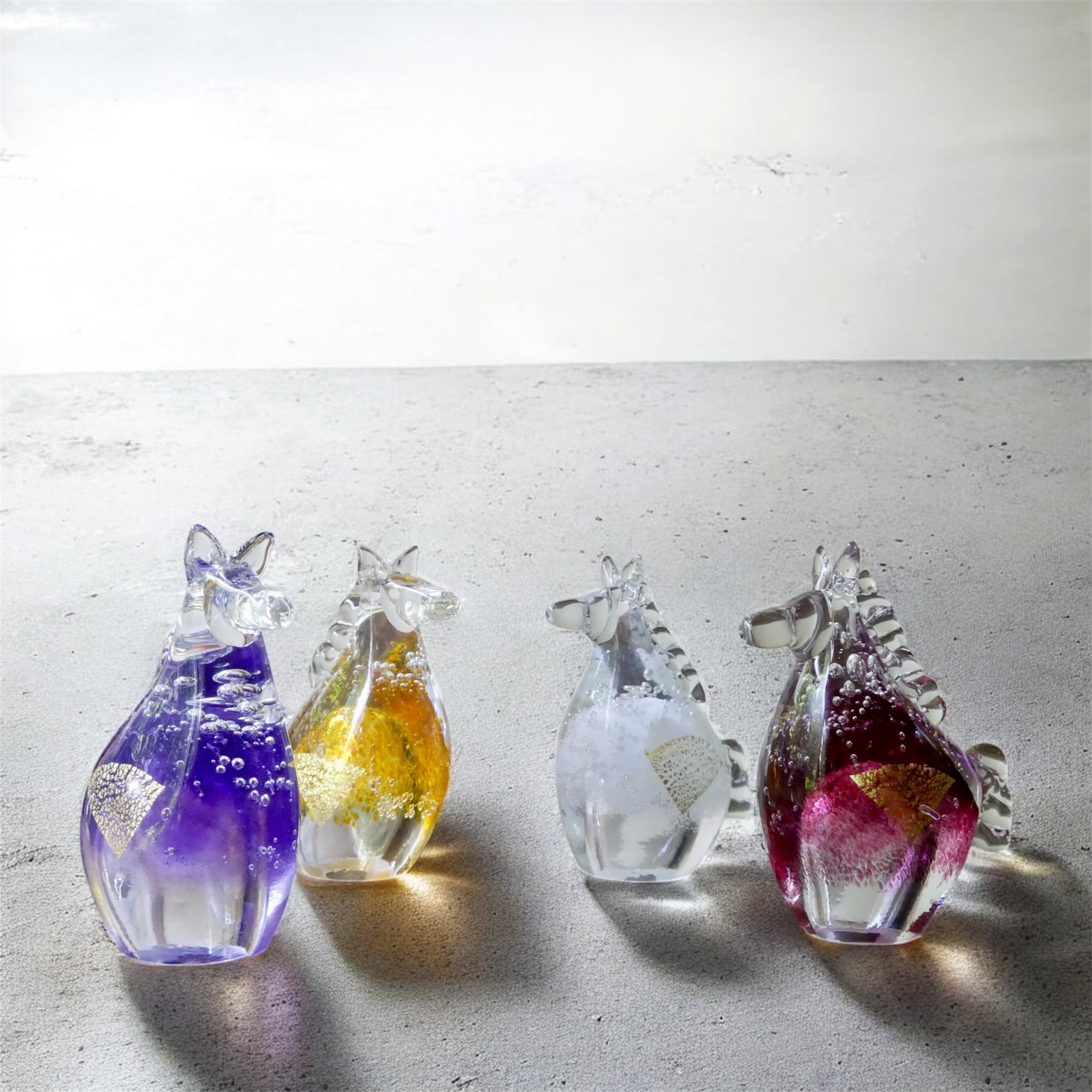 25冬】干支(高さ10cm) ガラス午L 宵馬(パープル) | TSUNE;田中恒子の器