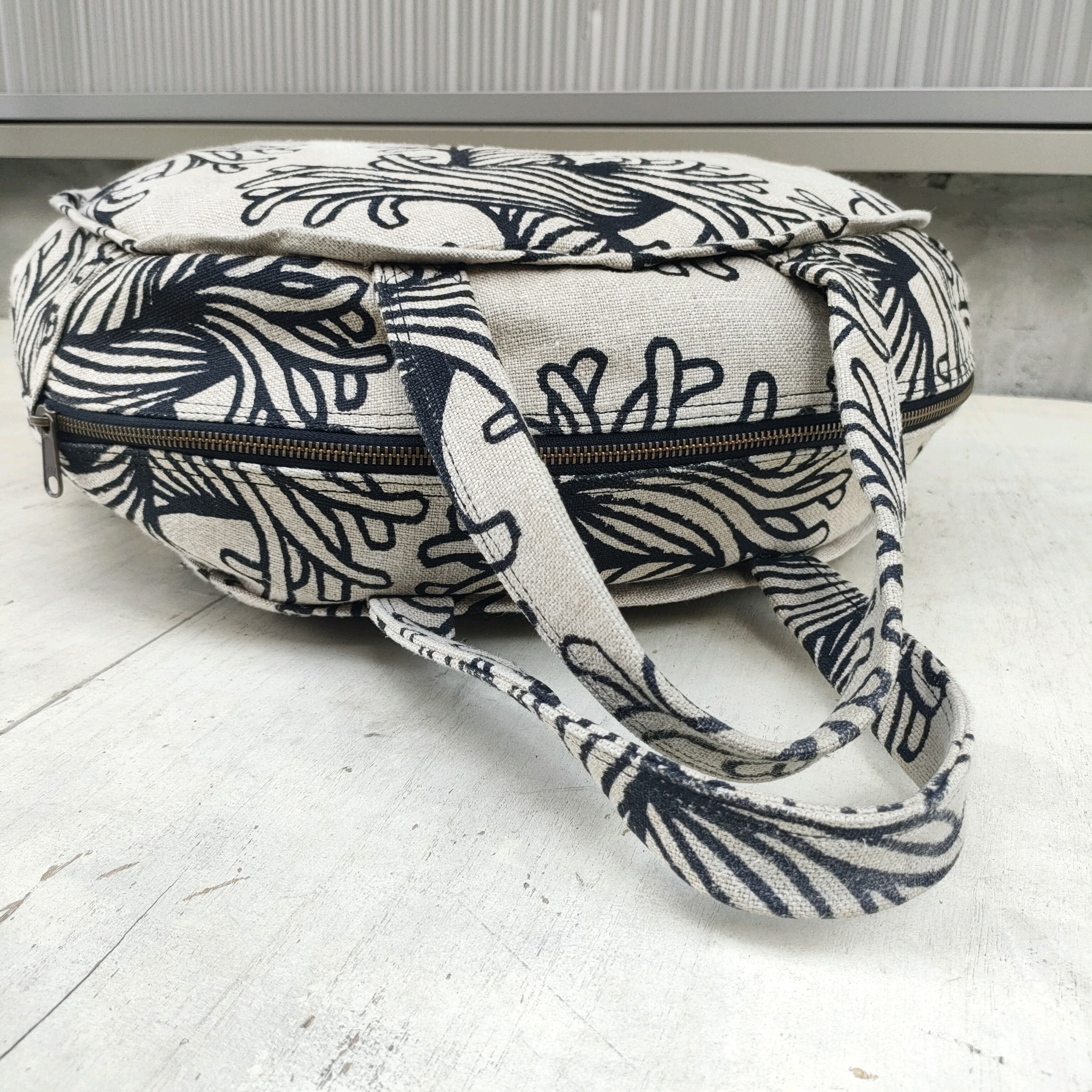 ○クリストファーネメスCHRISTOPHER NEMETH/ネメス/Round Bag L