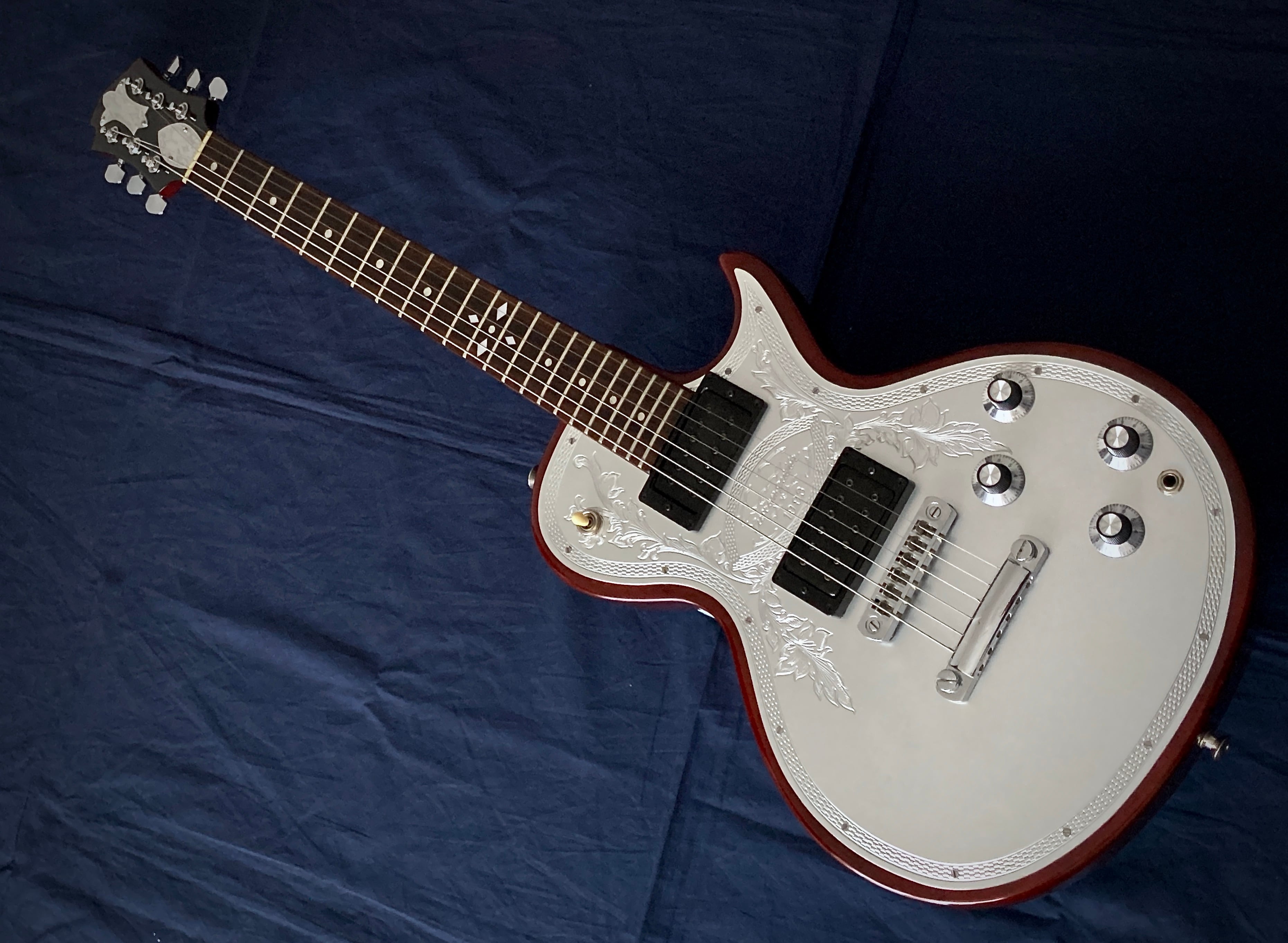 ゼファー by ディバイザー 1993年製 メタルフロント 正真正銘、世界で