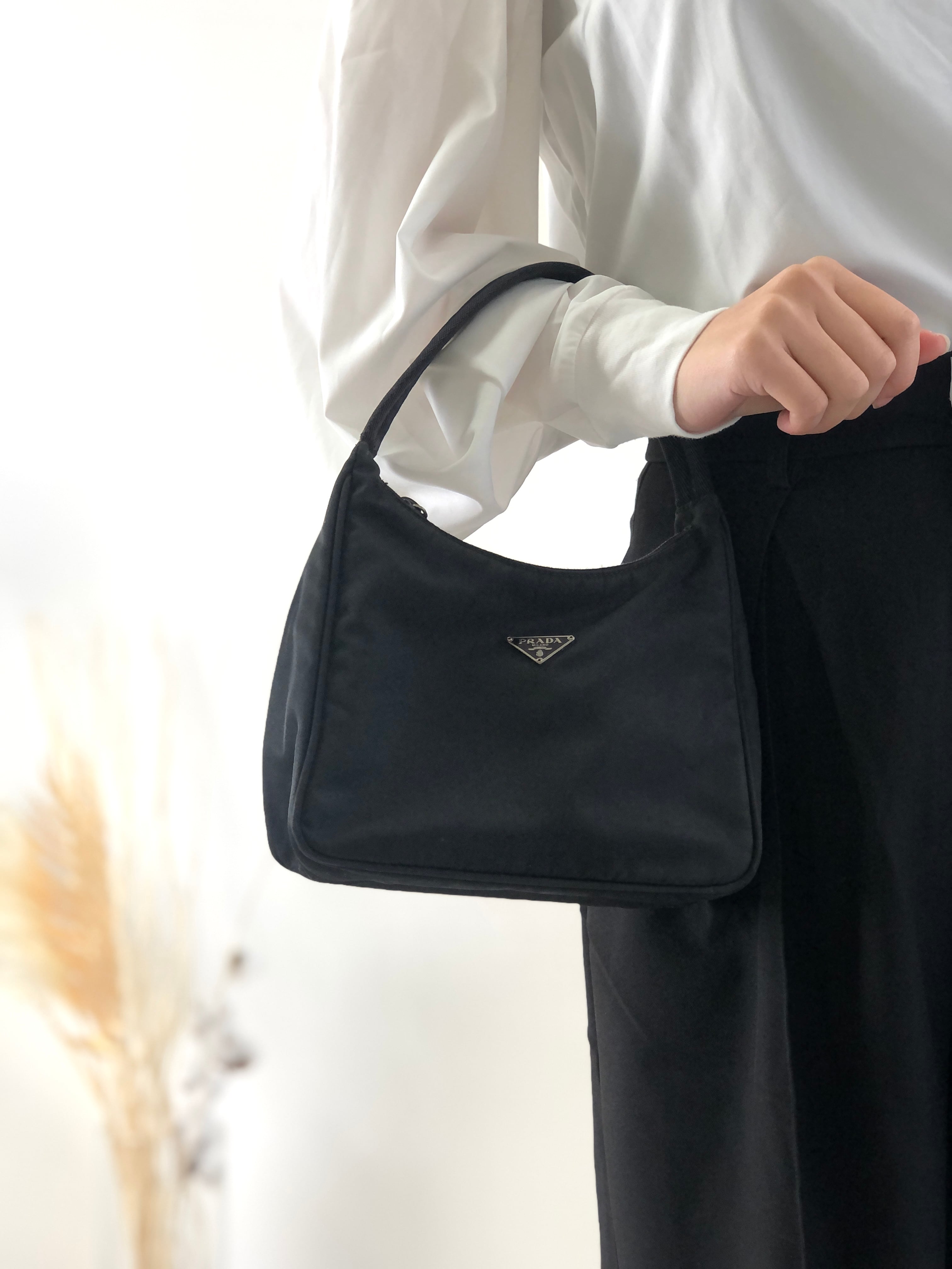 PRADA プラダ トライアングルロゴ ナイロン ミニバッグ ハンドバッグ
