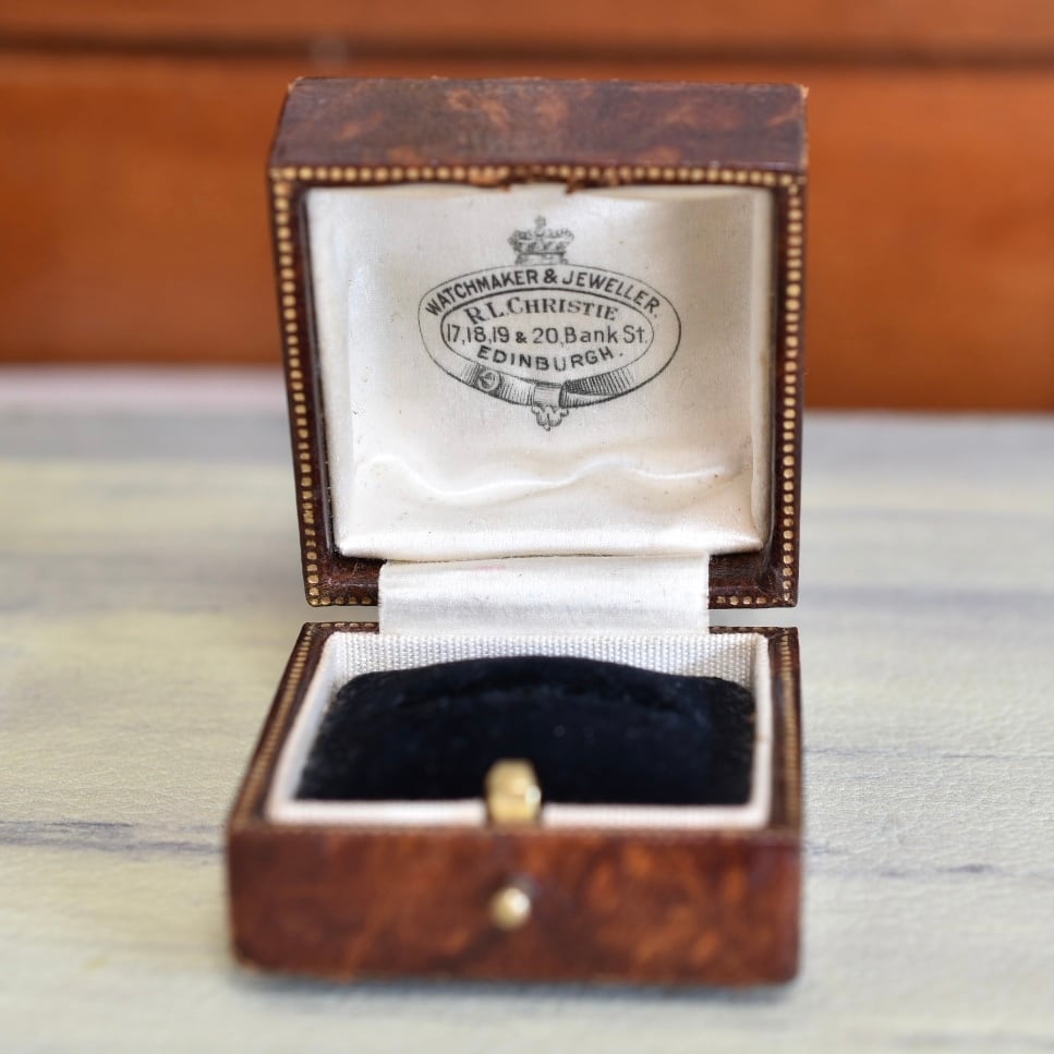 de8213995779ee4383a2e810bcec81