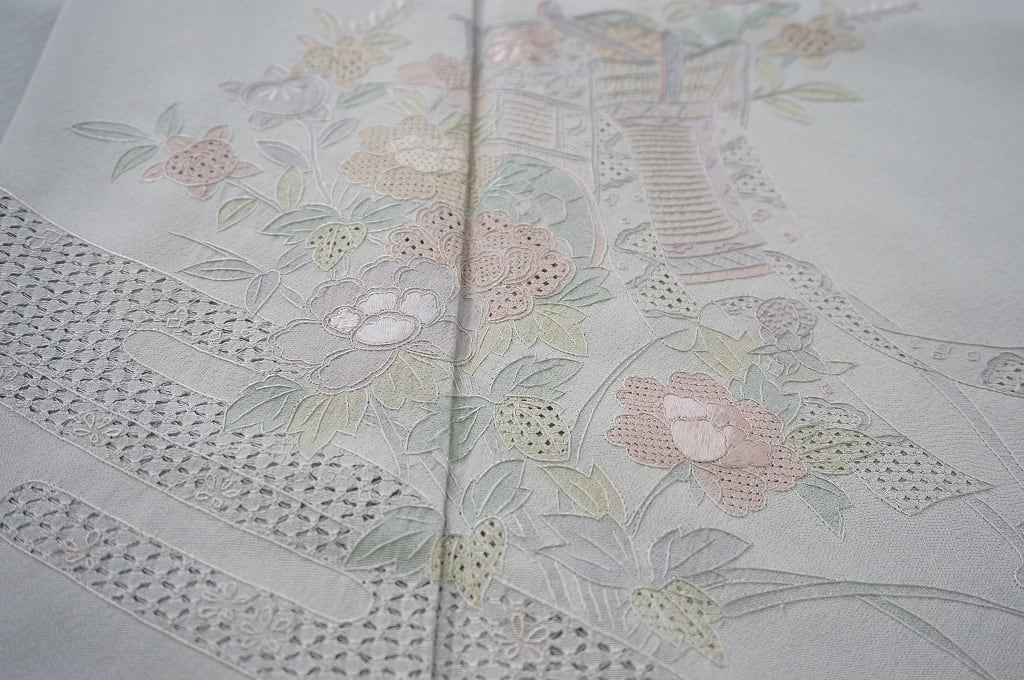 豪華汕頭刺繍 蘇州刺繍 色味の良い 縮緬 一つ紋 付下げ 正絹 AK-4918