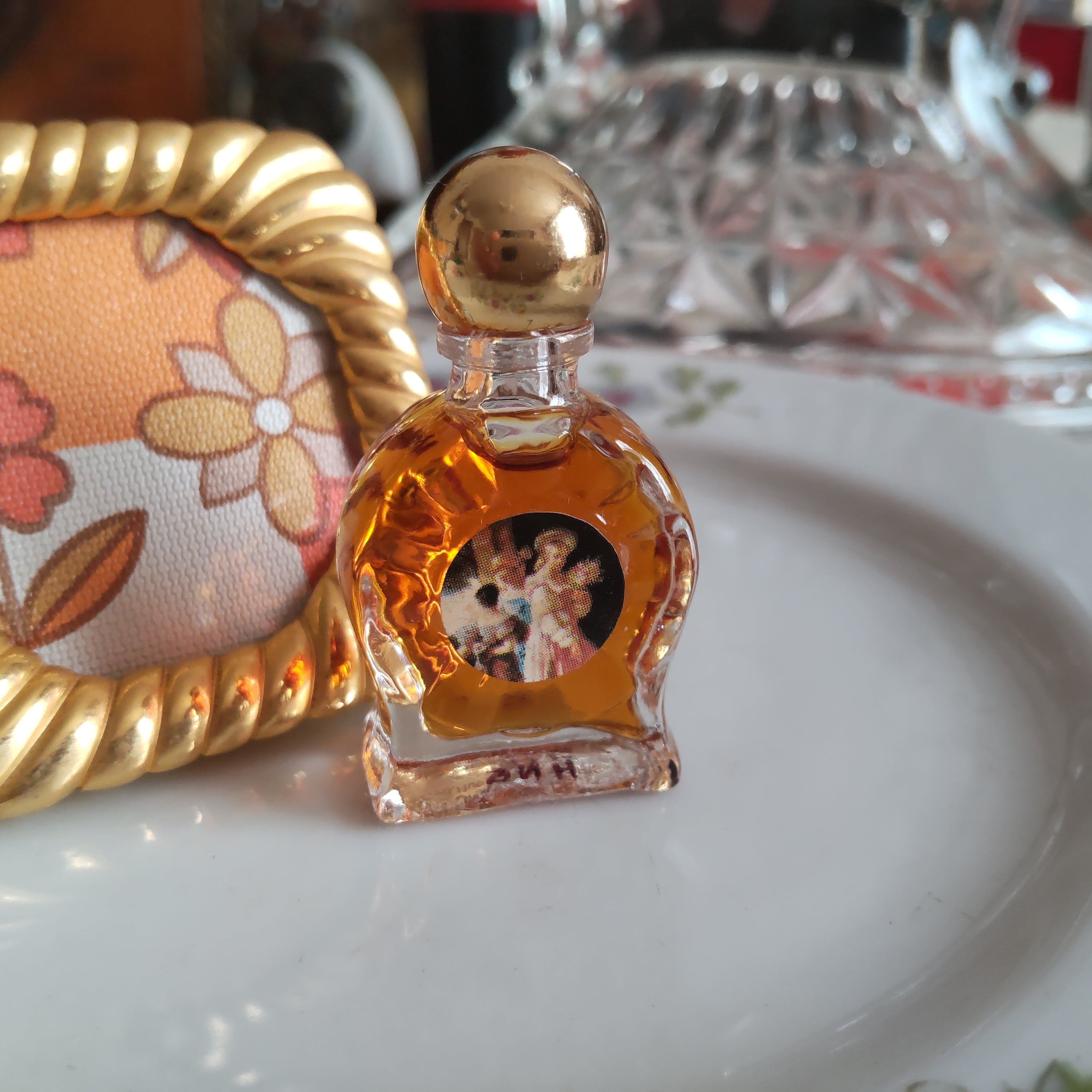 ヴィンテージ バラベルサイユ香水2.4ml | eve