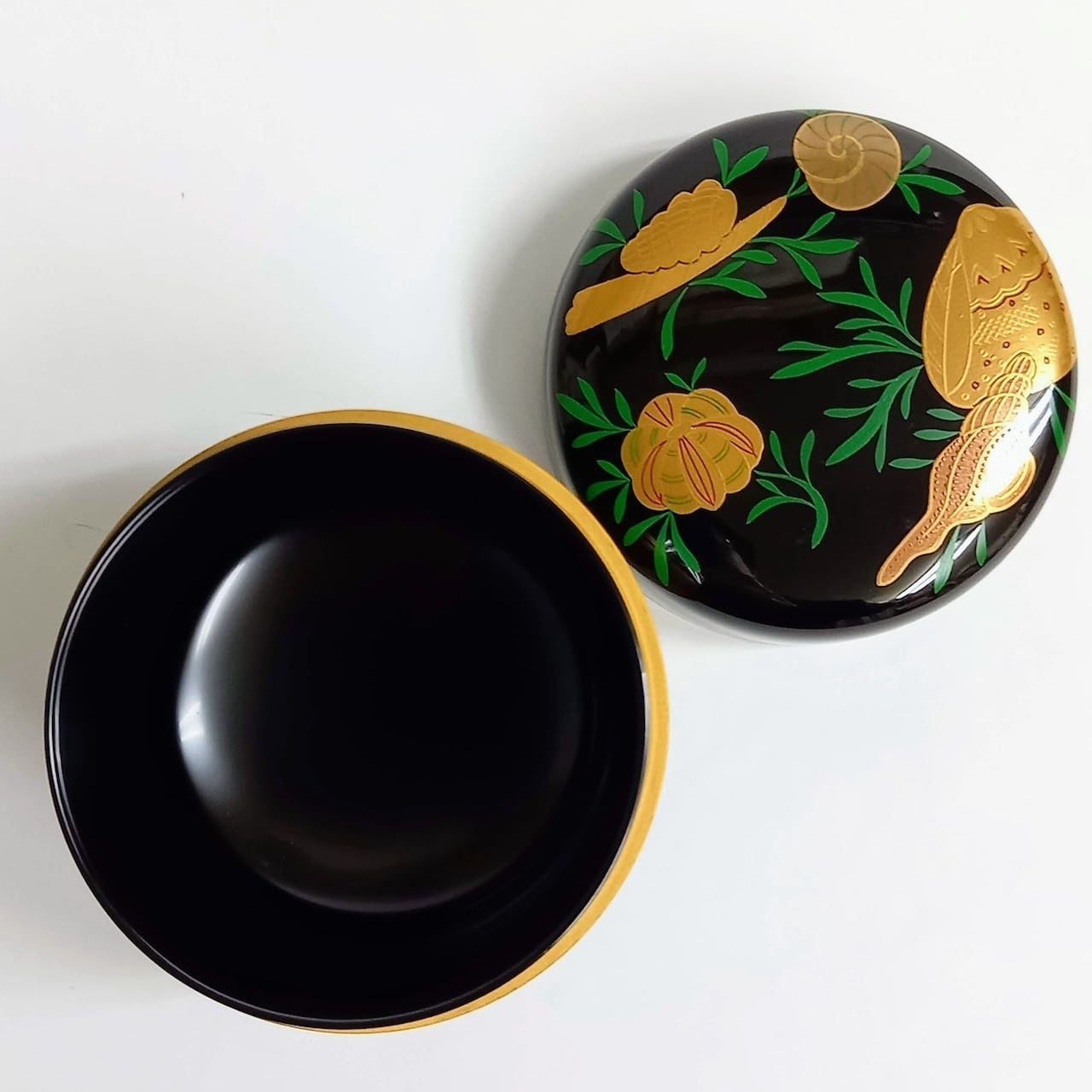 新古】海松貝蒔絵 大棗 而妙斎好写 中村宗尹 共箱入 NTM003 | 錦玉堂