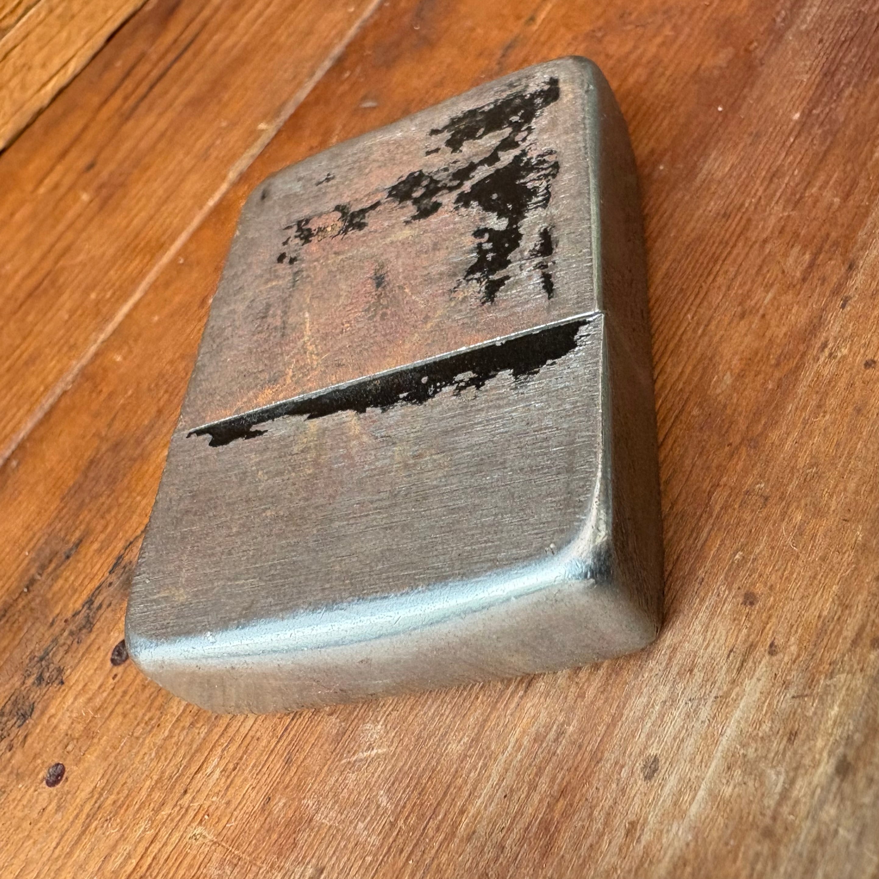 第二次大戦 1943 オリジナル ZIPPO ブラッククラックル | RED GROUND