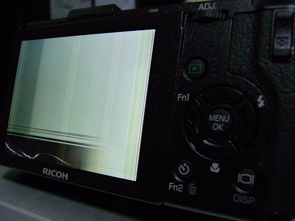 GR3を落下させてしまいました。』 リコー GR DIGITAL III の