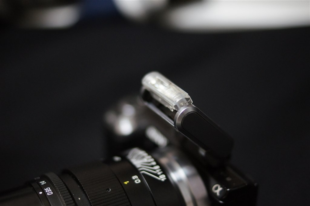 フラッシュ外付けって・・・』 SONY α NEX-5RY ダブルズームレンズ