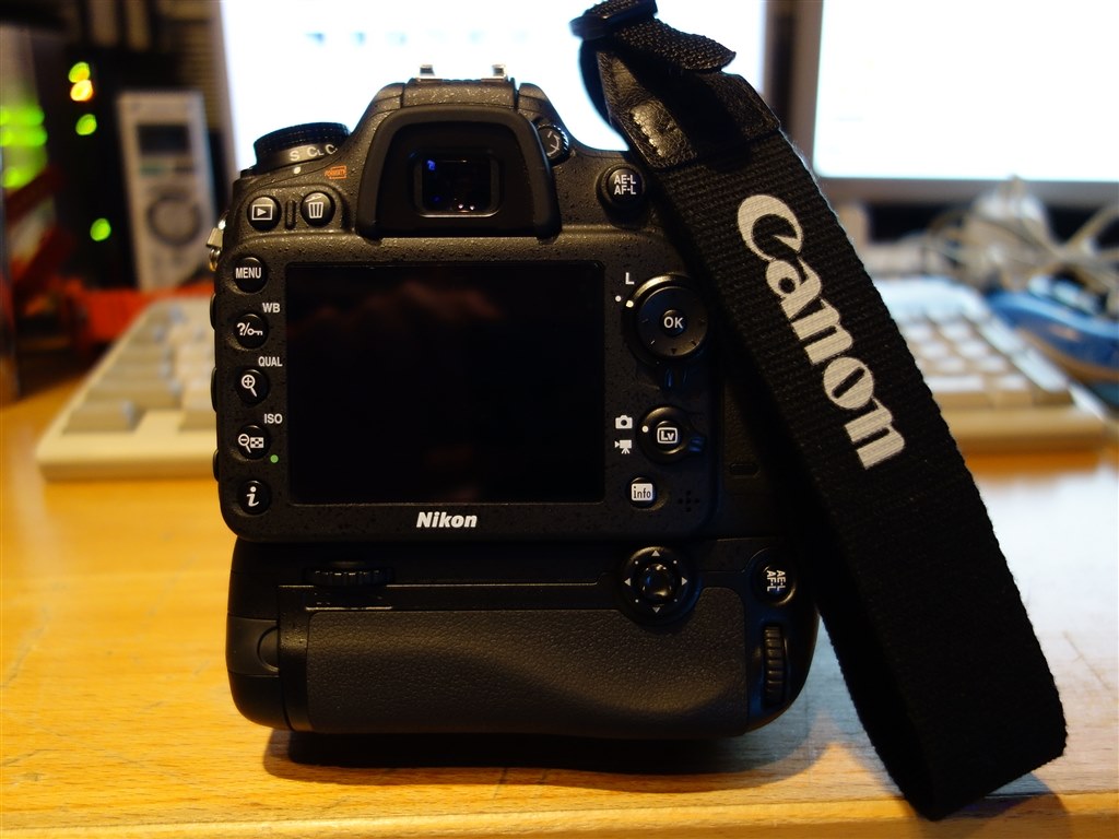 自作D7100ロゴシールストラップ』 ニコン D7100 ボディ のクチコミ