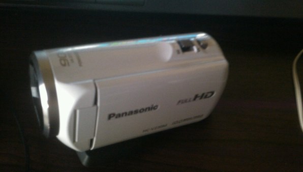 パナソニック HC-V230M-W [ホワイト] 価格比較 - 価格.com