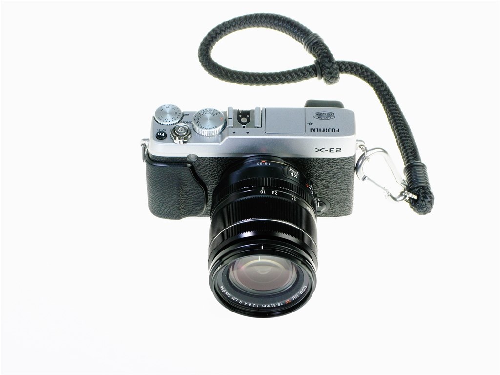 どんなストラップをお使いですか？』 オリンパス OM-D E-M10 Mark II