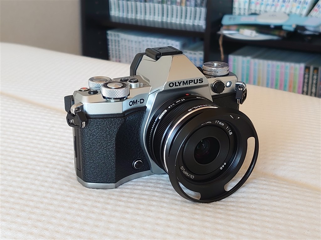 コンデジ購入かレンズ購入か悩んでいます』 オリンパス OLYMPUS OM-D E