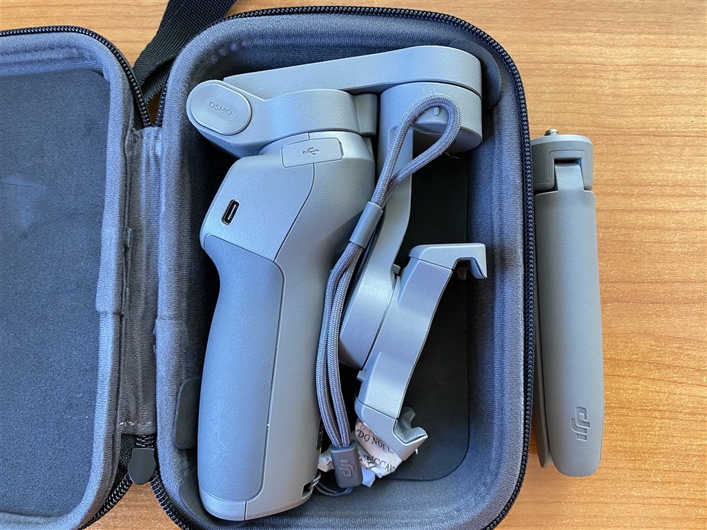 こちらのコンボに付属のケースについて』 DJI OSMO MOBILE 3 の