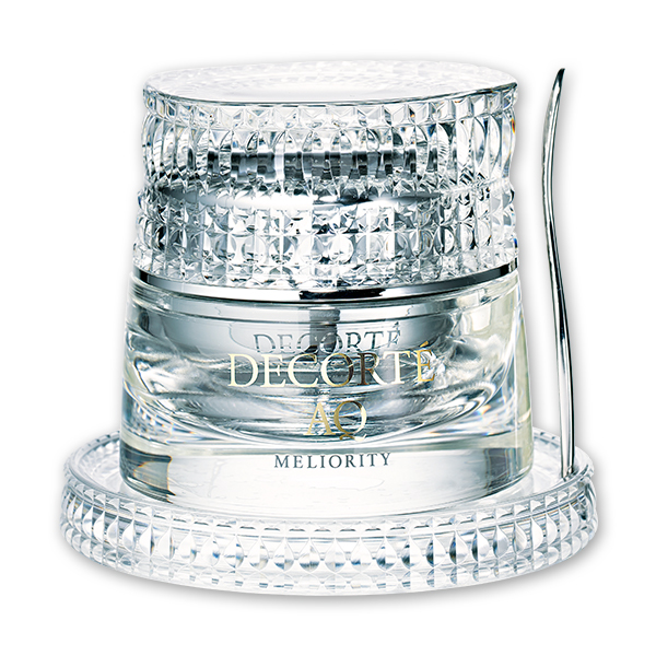 9/16発売！】さらなる高みへ飛翔 美しさに衝撃が走る12万円クリーム