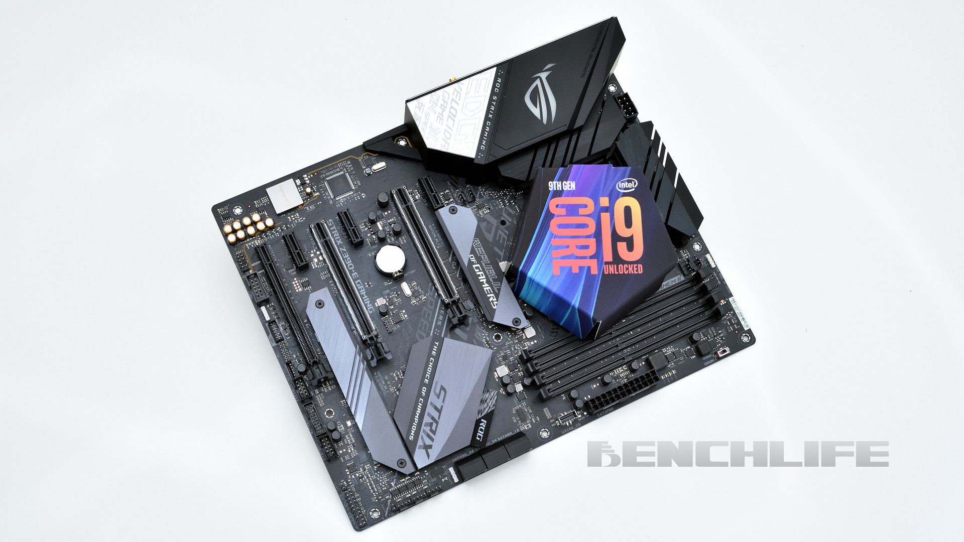ASUS ROG Strix Z390-E Gaming x Intel Core i7-9700K @ 5GHz 實測