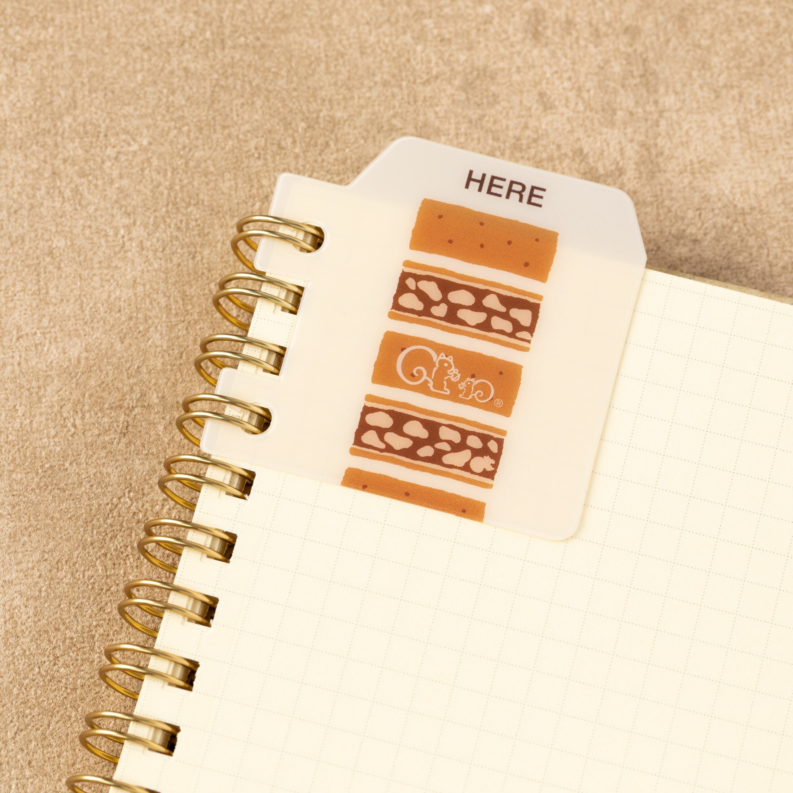 ロルバーン「ポケット付メモ L」「ブックマーク」「チャーム」の詳細