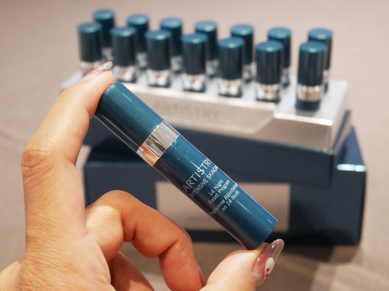 1晩1本使い切りの贅沢！アーティストリーの14日間集中美容液が