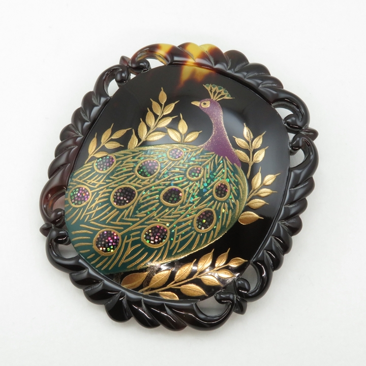 鼈甲 ブローチ 螺鈿蒔絵 孔雀 ペンダント兼用 K18金具 べっ甲 本鼈甲