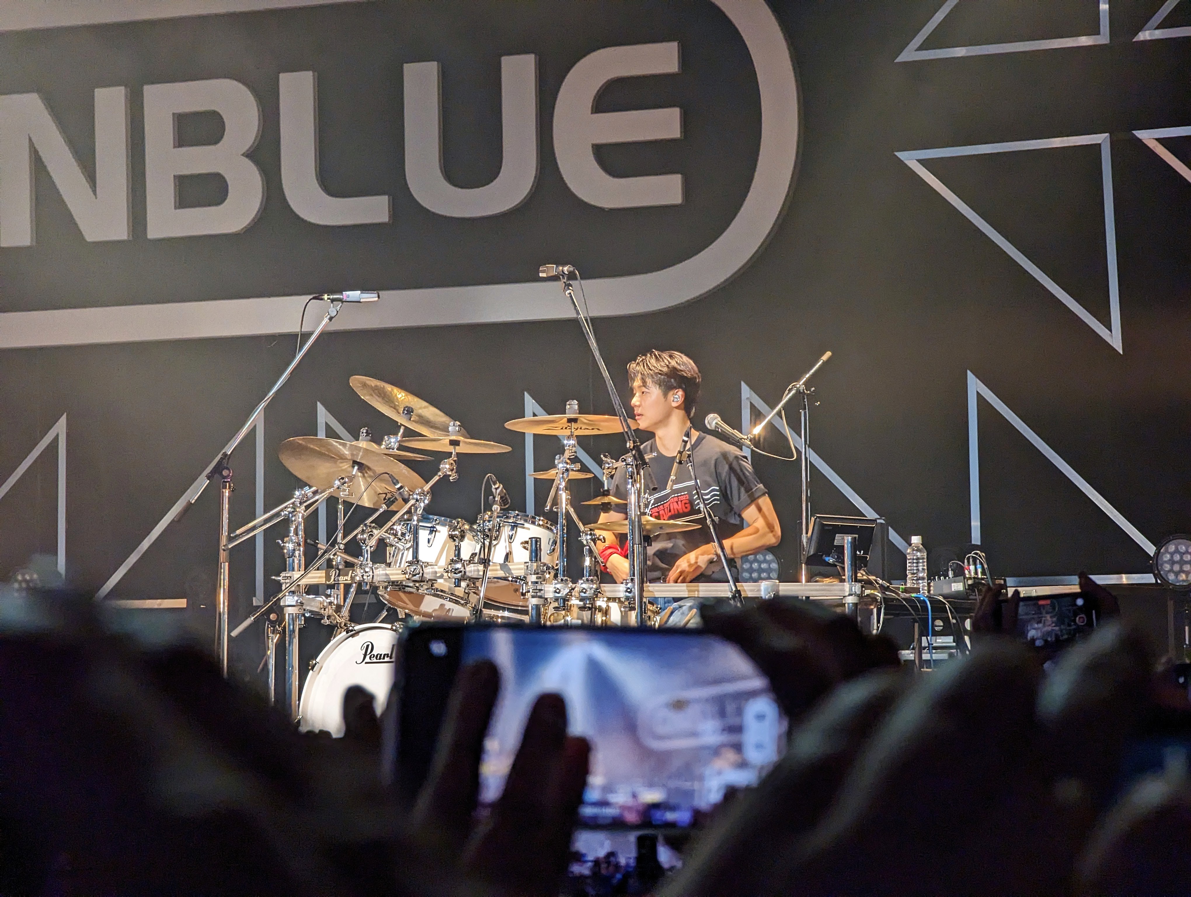 A Tale of Two Tours: CNBLUE and One OK Rock In Japan
