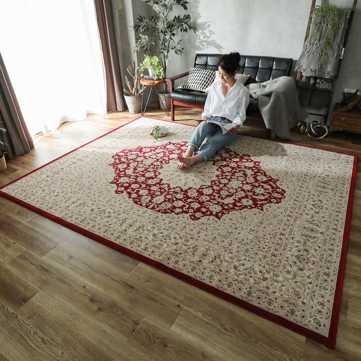 高密度のウィルトン織！ウール100％ベルギー製ラグ 『マルフィー