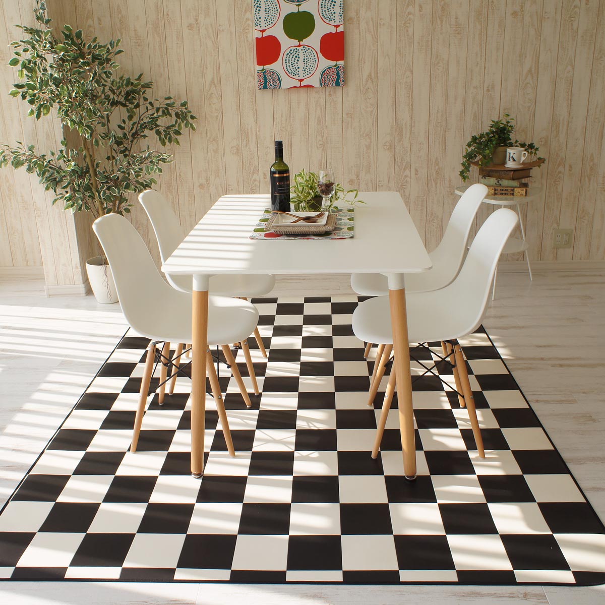 大人気！定番のチェッカー柄 撥水＆抗菌ダイニングラグ 『チェッカー
