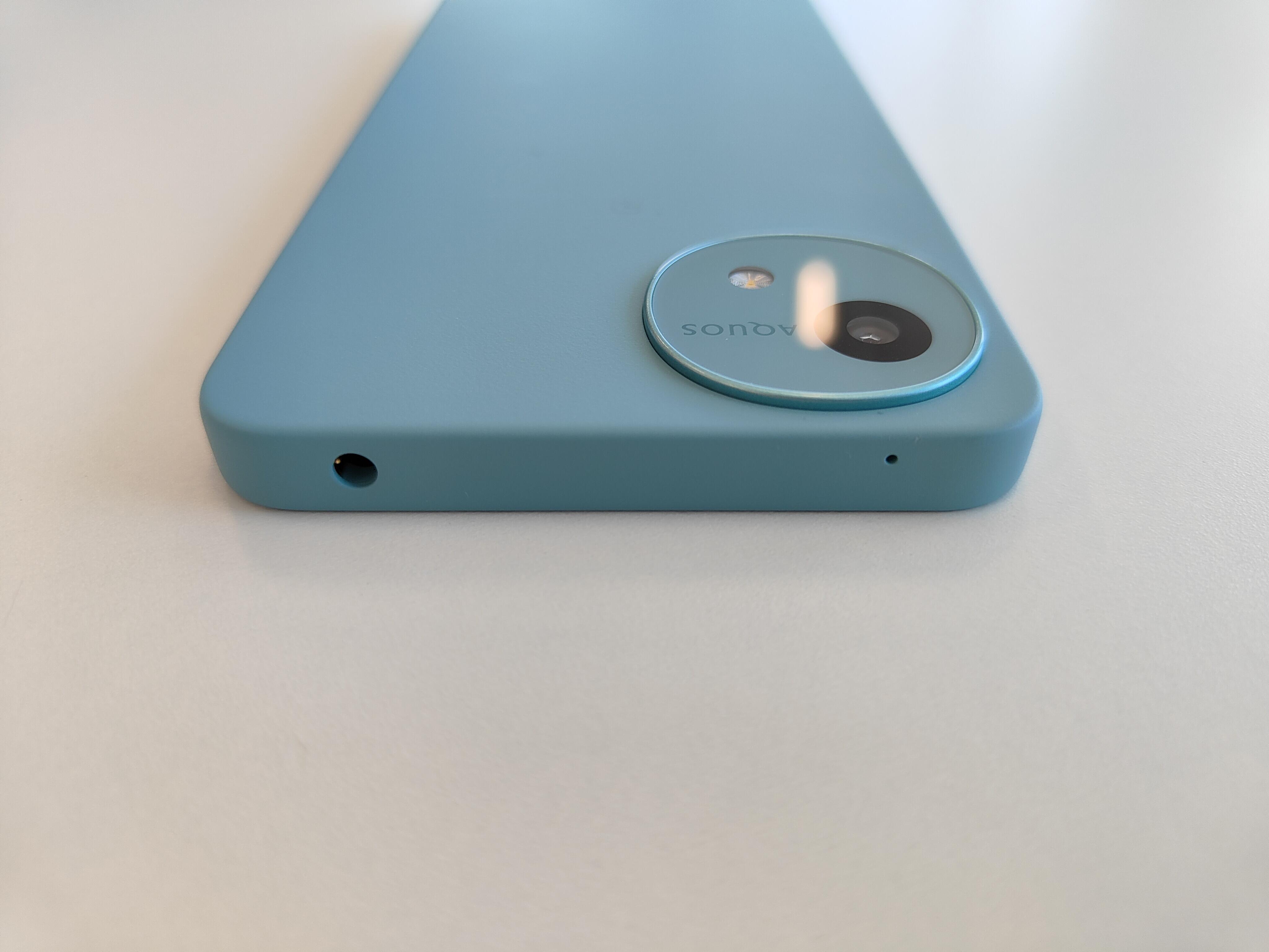 AQUOS wish5」実機レビュー！MIL規格の頑丈ボディと5,010万画素カメラ