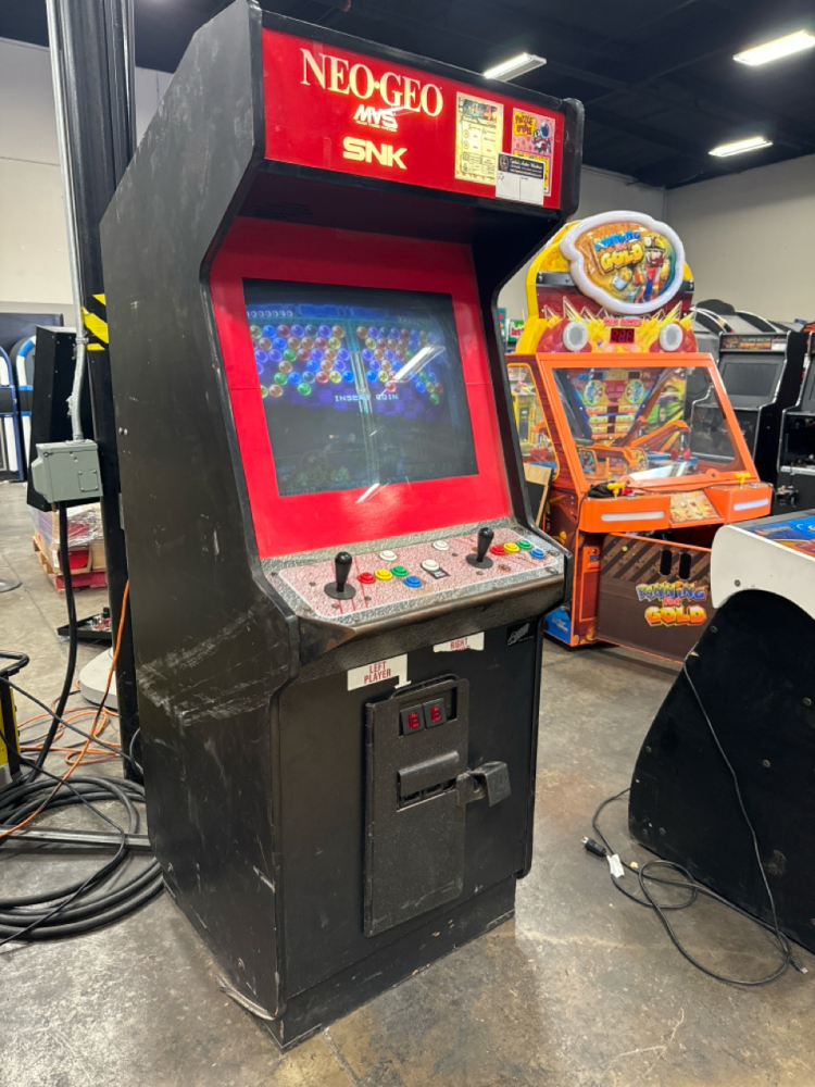 NEO GEO MVS SNK 2 SLOT W/ METAL SLUG 4 & PUZZLE BOBBLE DYNAMO CAB