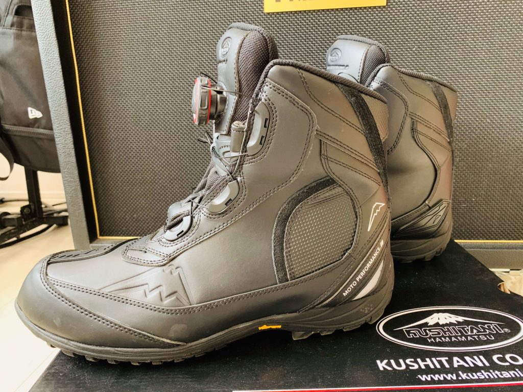 オールシーズン最強のKUSHITANIアドーネシューズ｜バイク乗ろうぜ