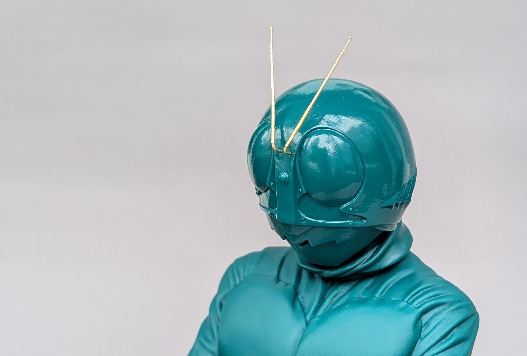 仮面ライダー(成型色：青緑色) 5月25日(日)正午より予約受付開始