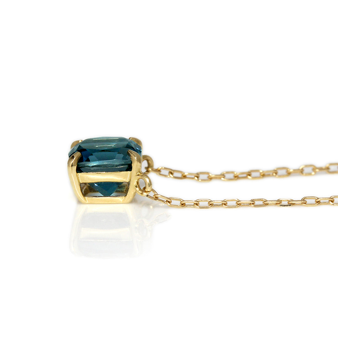 ビズー公式】ロンドンブルートパーズ K18/PTネックレス・セラム | 希少