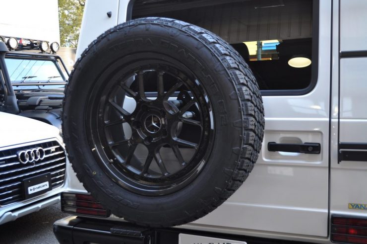 メルセデスベンツ W463 G550 Gクラス ゲレンデ 背面タイヤブラケット