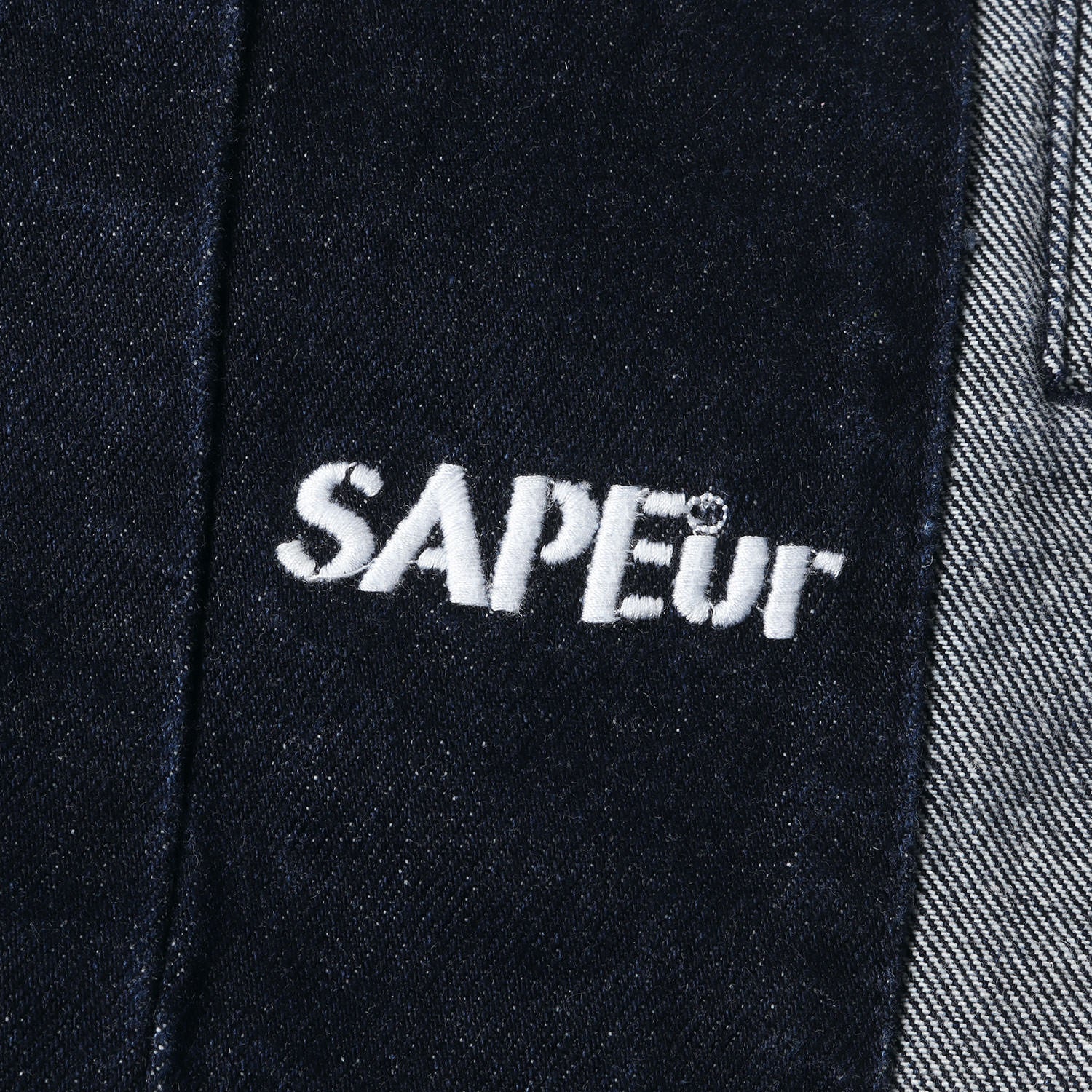 A Elegantes SAPEur (サプール) テーパード デニム トラックパンツ