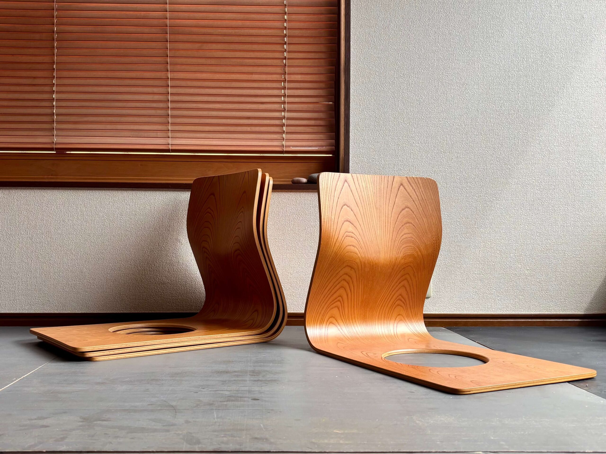 No.11409「天童木工 座イス：藤森健次」SOLD | ボルトナットマーケット