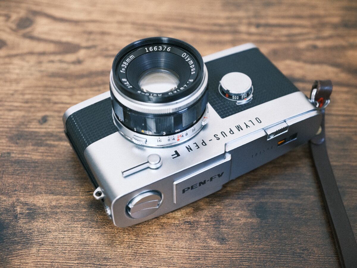 C6713】OLYMPUS PEN-F(ボディのみ）フィルムカメラ フィルムカメラ風の