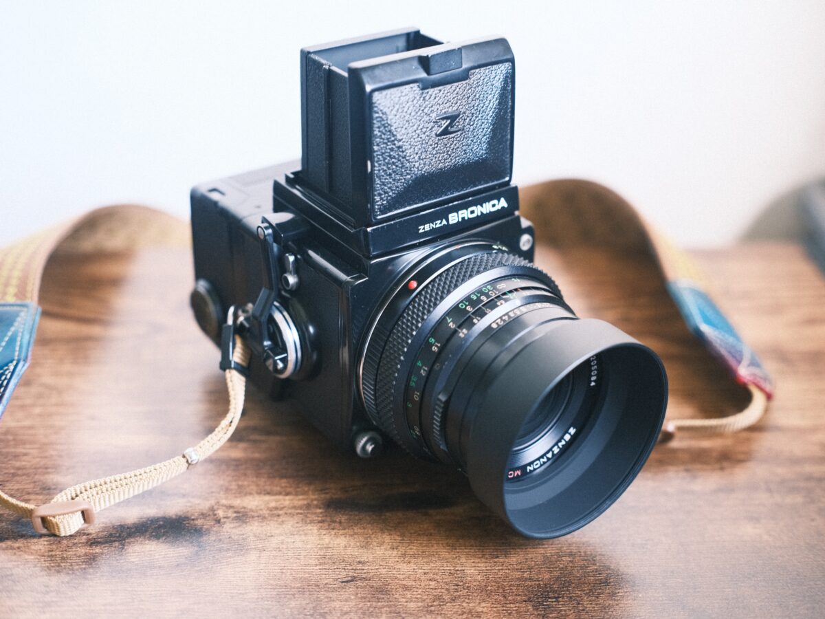 フィルムカメラレビュー。「MAMIYA RB67」 | BORN SURE blog