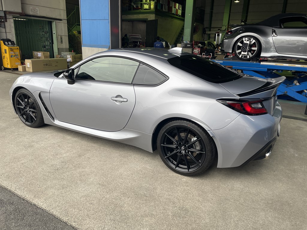 GR86にTANABE GR86専用ローダウンスプリング「FUNTORIDE SPRING」を