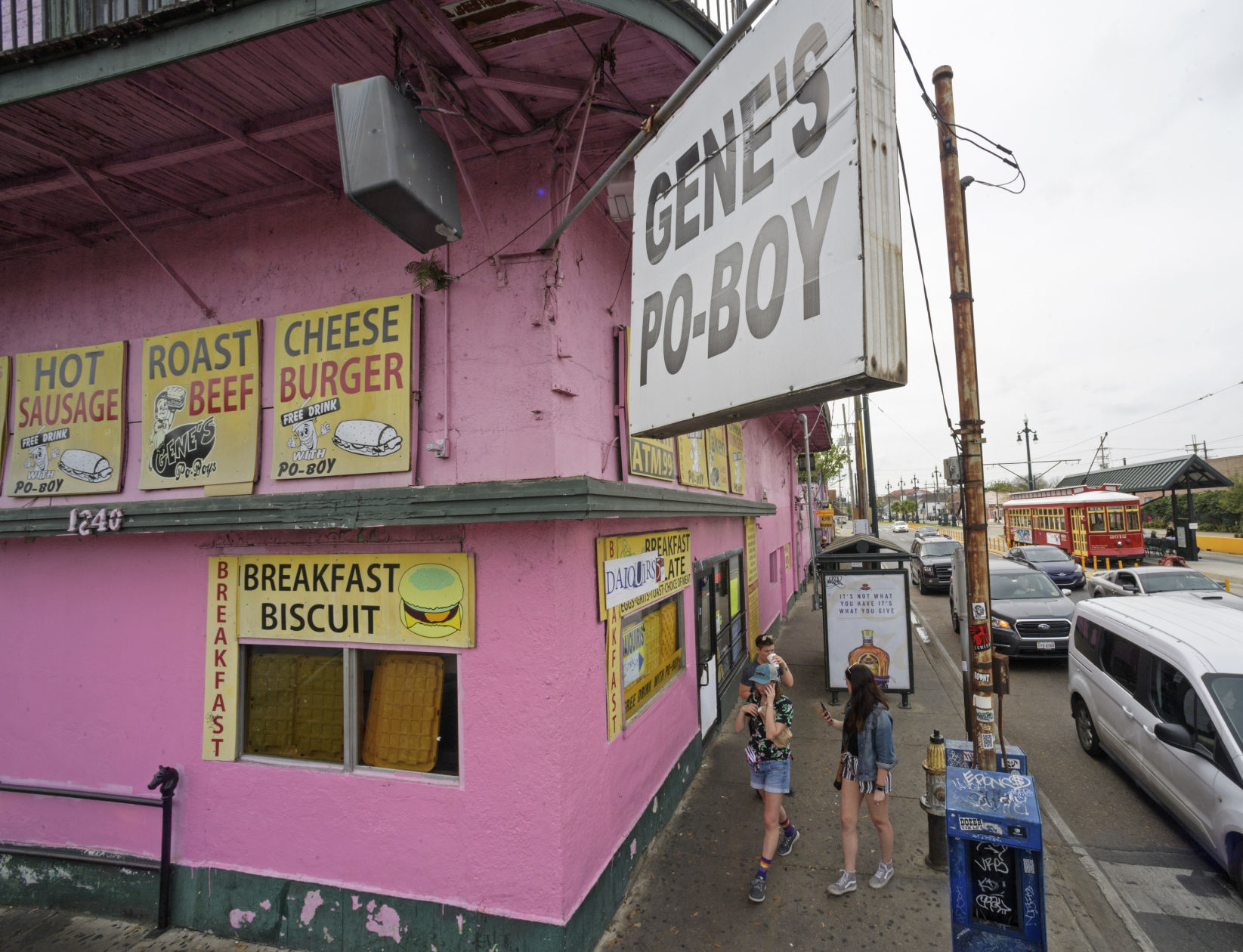 Gene's Po-Boys, New Orleans sandwich shop known for late-night