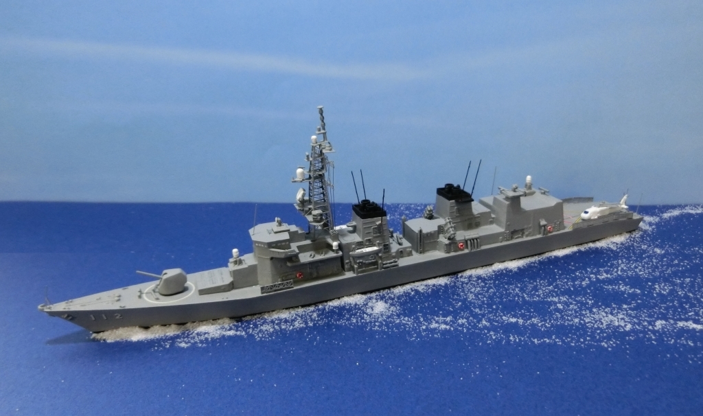 アオシマ1/700 護衛艦「まきなみ」 | 出戻りプラモ少年～老眼と共に