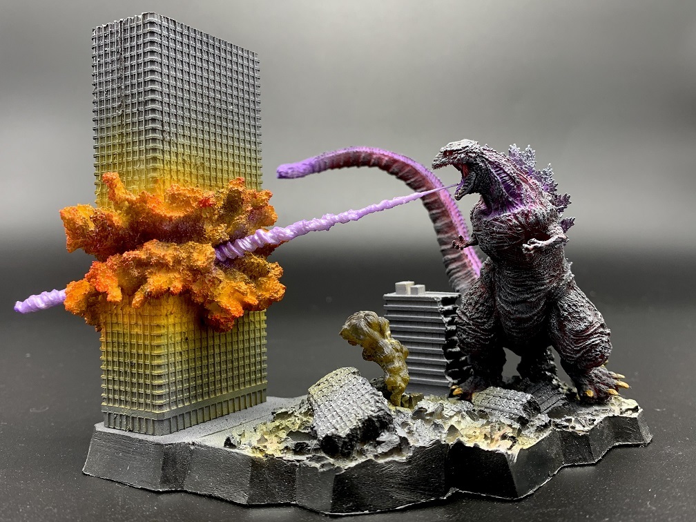 しぃたさん制作 シン・ゴジラ ゴジラ第4形態 “覚醒Ver.” 完成 - ふたり