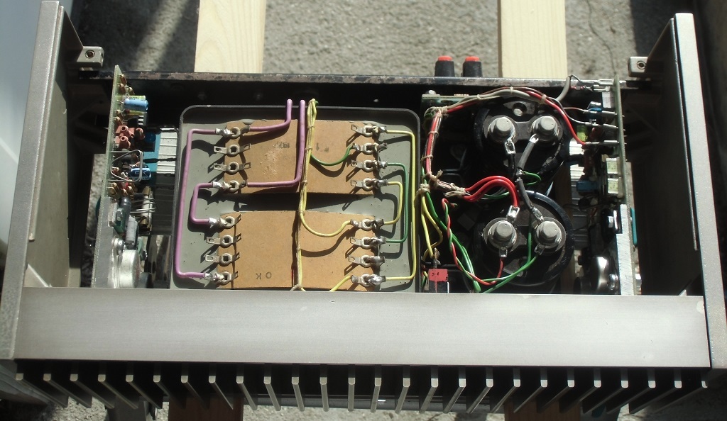 QUAD 405 - 人生は斜歩