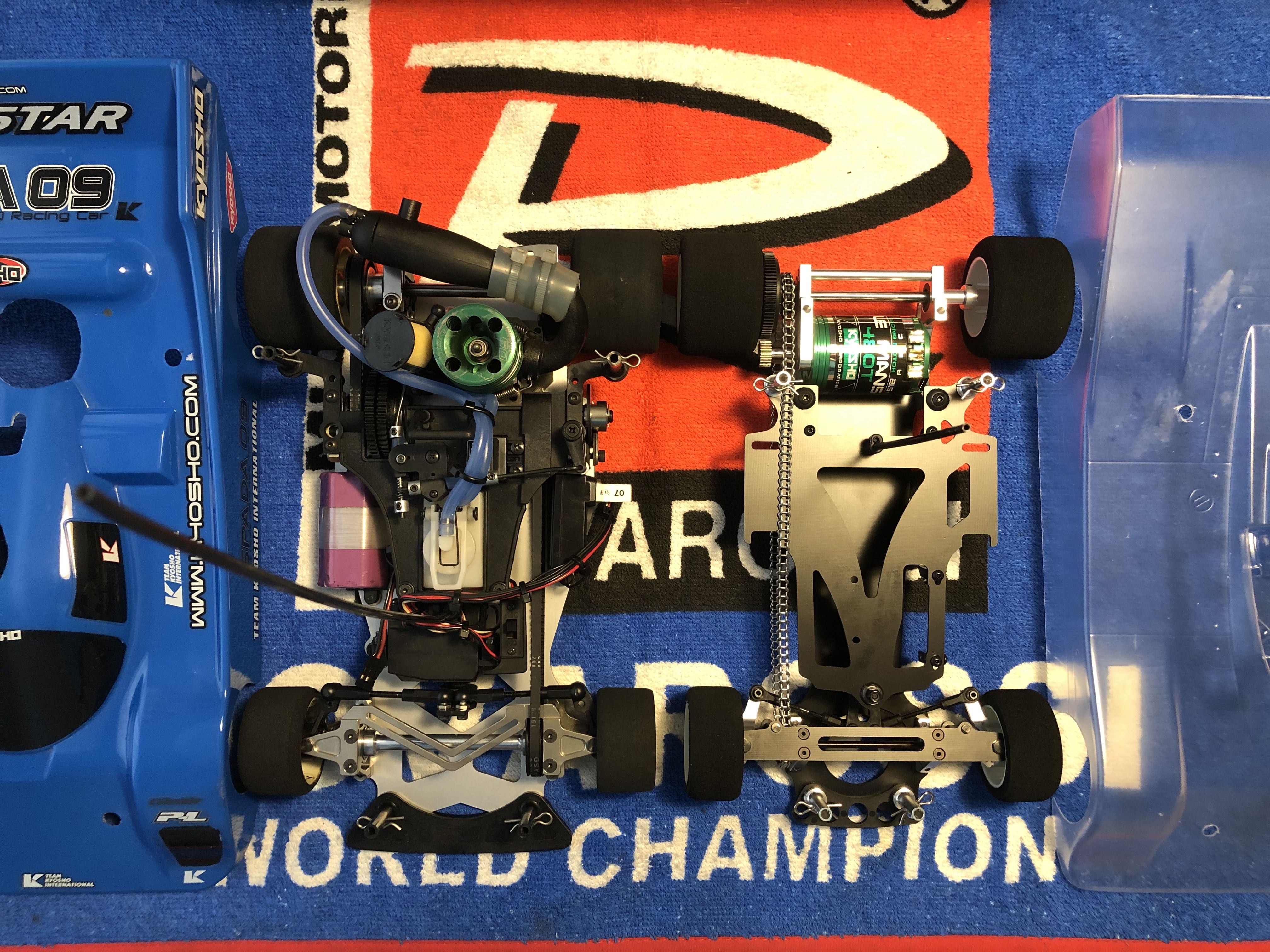 京商スパーダ09 vs ファントムEP-4WD - No Hobby No Life 〜 80卿の