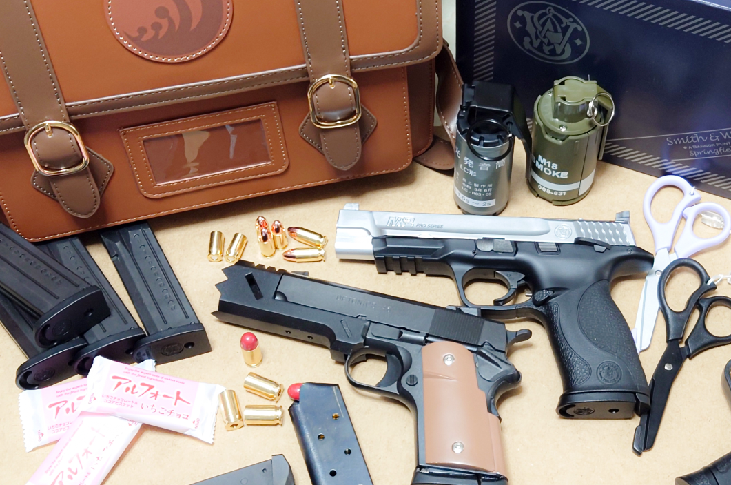 リコリス・リコイルの銃 錦木千束『デトニクス .45 コンバットマスター